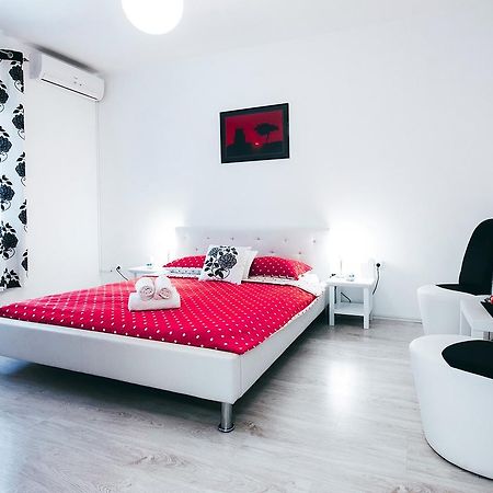 Fifi Apartment W. Parking In Old Town Задар Экстерьер фото
